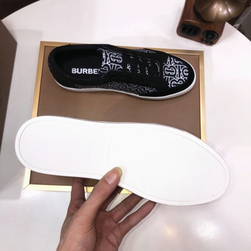 Burberry Low Shoes